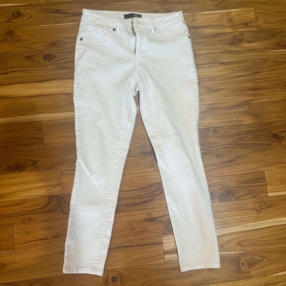 1822 Denim Women's Cream Skinny Jeans
